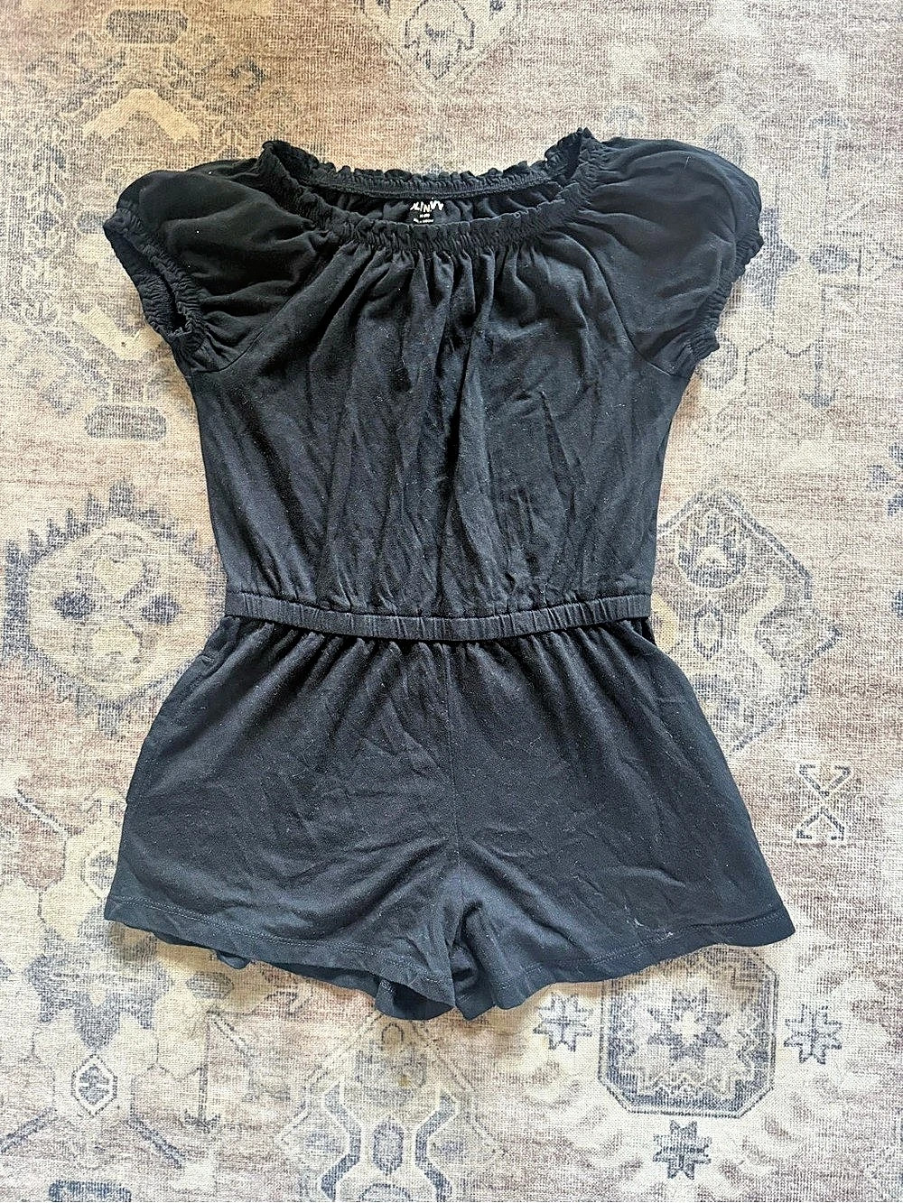 Old Navy Romper Black Size Medium (8)